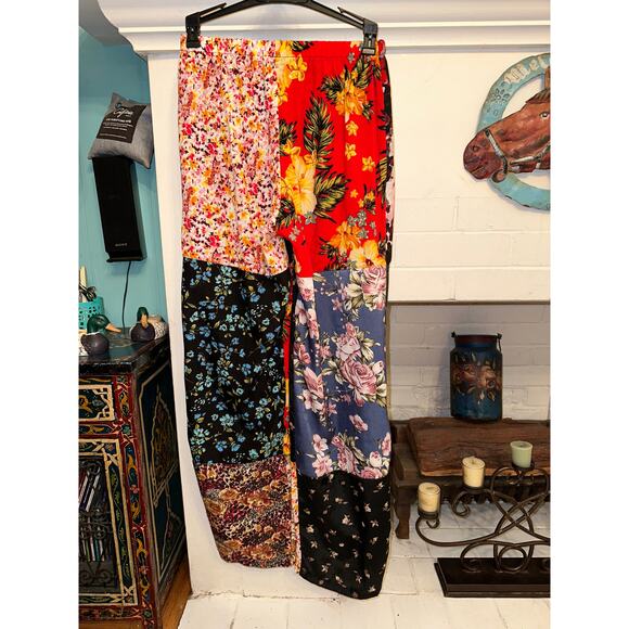 URBAN OUTFITTERS RENEWAL BOHO FLORAL PATCHWORK PANTS 100% COTTON S - Picture 9 of 10
